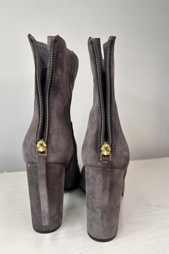 Seychelles Gray Boots with Chunky Heel and Rounded Toe Size 8 - Thumbnail 4
