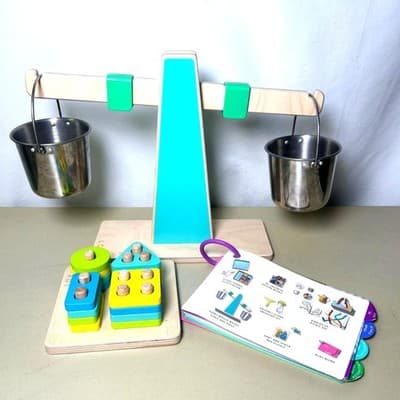 Lovevery The Enthusiast Play Kit Pieces 28-30 months