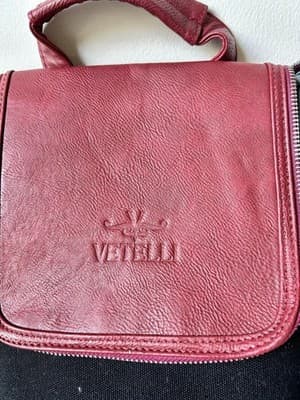 Vetelli Italian Leather Wine Tote Adjustable Removable Straps - Thumbnail 2