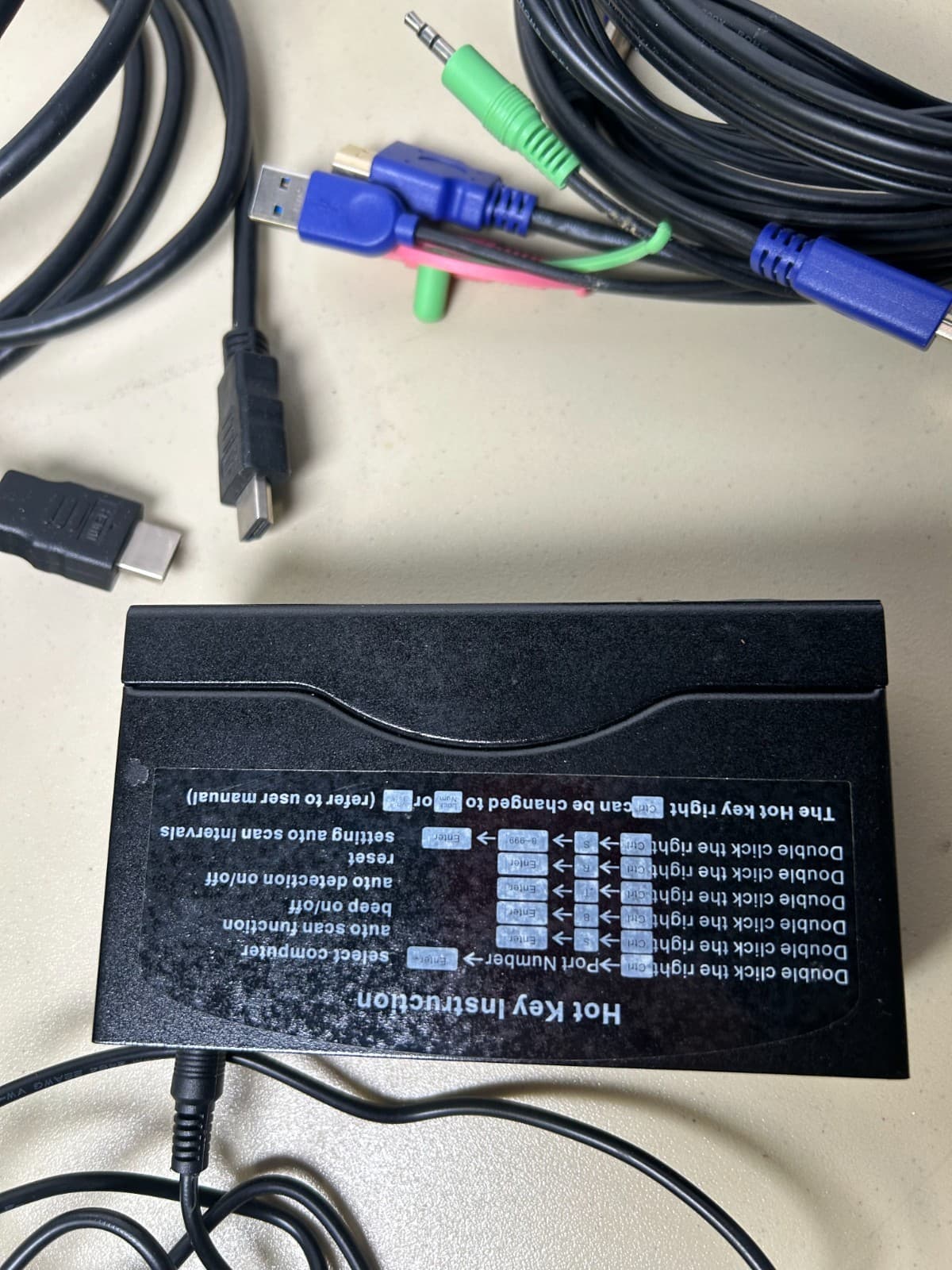 2 Port HDMI KVM Switch 4K Dual Monitor Extended Display W/ USB 2.0/Audio Support - Thumbnail 9