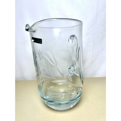Colony Swan Lake etched Romanian crystal glass pitcher 9"h - Thumbnail 6