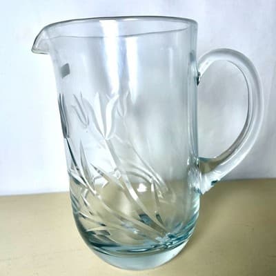 Colony Swan Lake etched Romanian crystal glass pitcher 9"h - Thumbnail 5