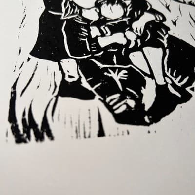Framed linocut stylized print depicting a family of 4 - Thumbnail 2