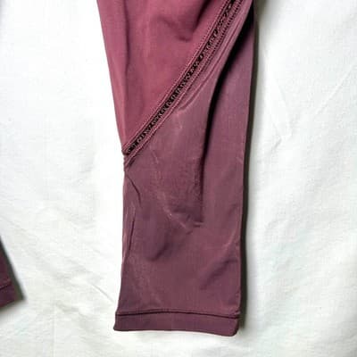 Lululemon Athleta Salutation Burgundy Capri Leggings size 6 - Thumbnail 4
