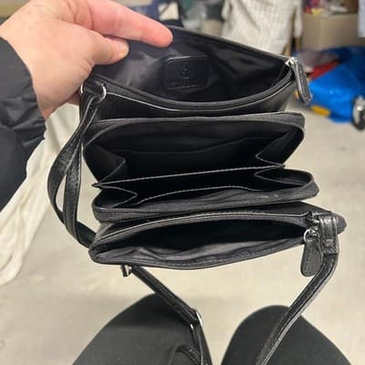 Giani Bernini Black Triple-Zip Pebble Leather Dasher Crossbody bag - Thumbnail 6