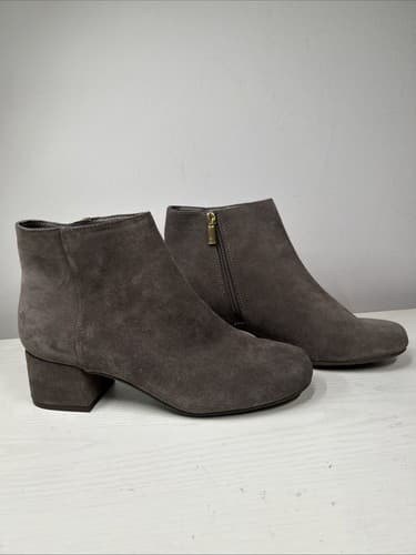 Kenneth Cole Reaction Grey Suede Zip Booties Size 8 - Thumbnail 3