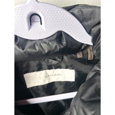 T. Tahari Black Puffer Jacket Removable Hood Expansion Panels Size Small - Thumbnail 4
