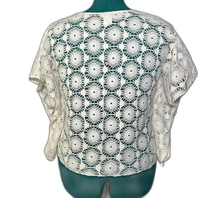 Elan Cream Flutter Sleeve Lace Crochet Bohemian Top Medium - Thumbnail 3