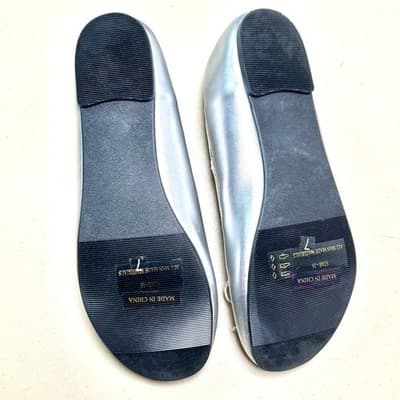 NIB Fantasma Classic Silver Ballet Flat Size 7 - Thumbnail 3