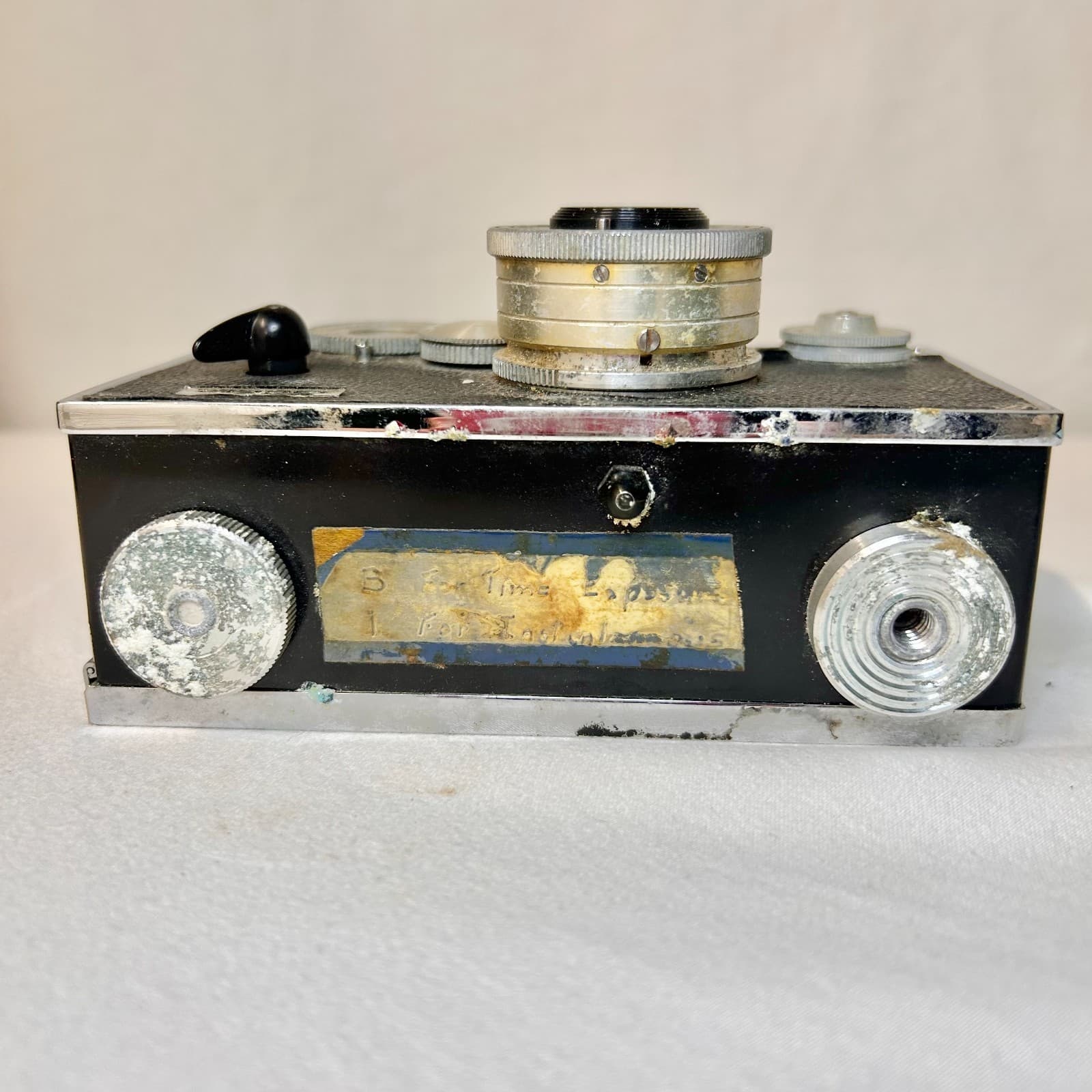 Vintage Argus C3 “The Brick” 35mm Rangefinder Camera w/ Cintar 50mm f/3.5 Lens - Thumbnail 2