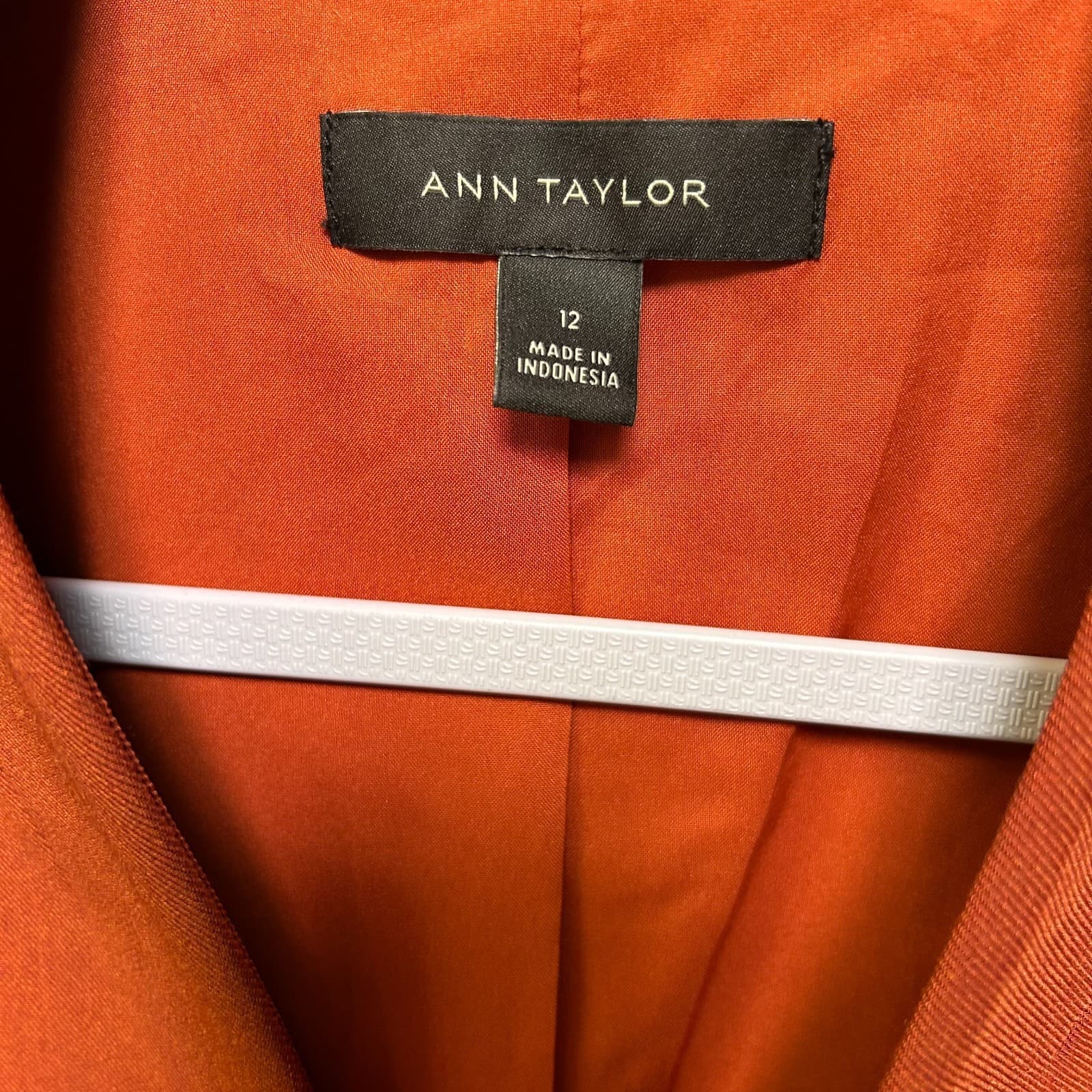 Ann Taylor burnt orange one-button blazer size 12 Boss Babe Office Wear - Thumbnail 2