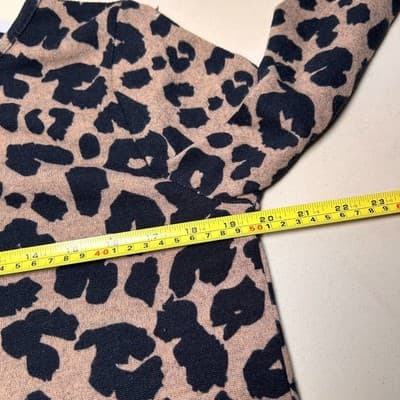 Pink Clover Leopard Print Long Sleeve Tunic Top w/ Elbow Patches Size M Mobwife - Thumbnail 9