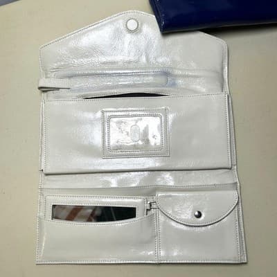 Hobo International Meryl Wallet Wristlet Clutch taupe quilted patent leather - Thumbnail 7