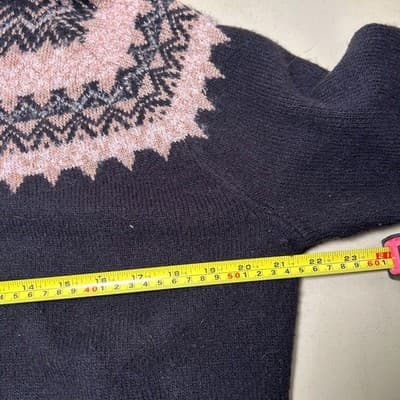 Ann Taylor Fair Isle turtleneck sweater black and metallic gold Medium - Thumbnail 9