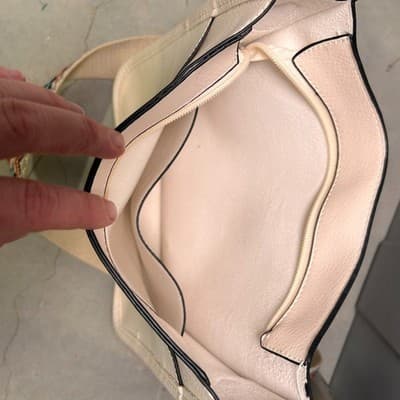 Coco & Carmen Cream Vegan Leather purse w/ embroidered adjustable strap - Thumbnail 7