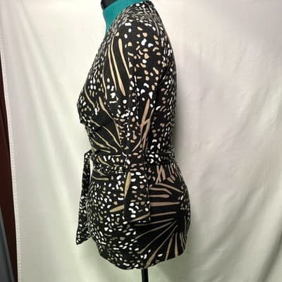Banana Republic Issa Collection Animal Print Wrap Top Medium - Thumbnail 6