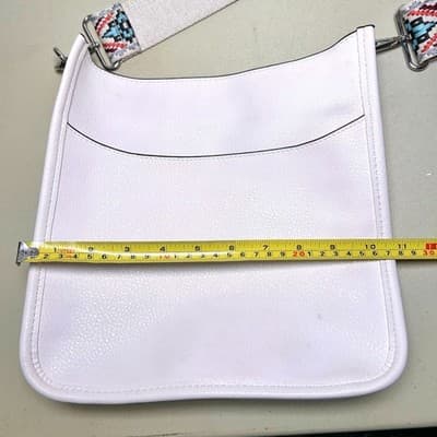 Coco & Carmen Cream Vegan Leather purse w/ embroidered adjustable strap - Thumbnail 3