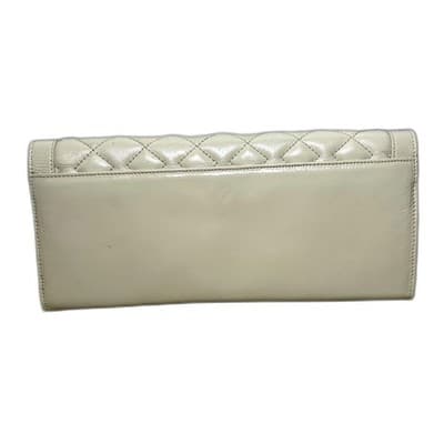 Hobo International Meryl Wallet Wristlet Clutch taupe quilted patent leather - Thumbnail 3