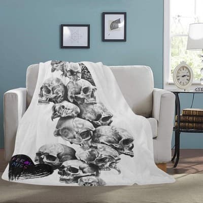Feral Miss Skull & Bird Throw Blanket - Cozy Comfort Meets Bold Spirit - Thumbnail 3