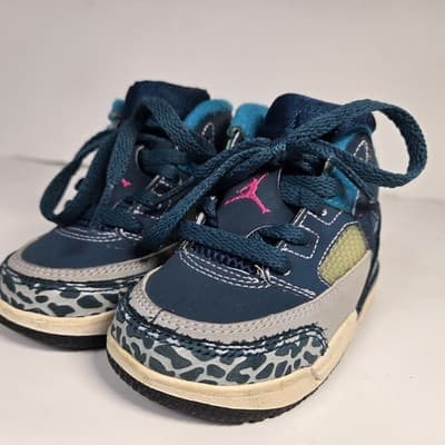Jordan Spizike Space Blue Fusion Pink Tropical Teal Size 5C