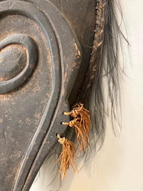 Antique Papua New Guinea Ceremonial Gable Wood Mask with Carousel Bird Feathers - Thumbnail 3