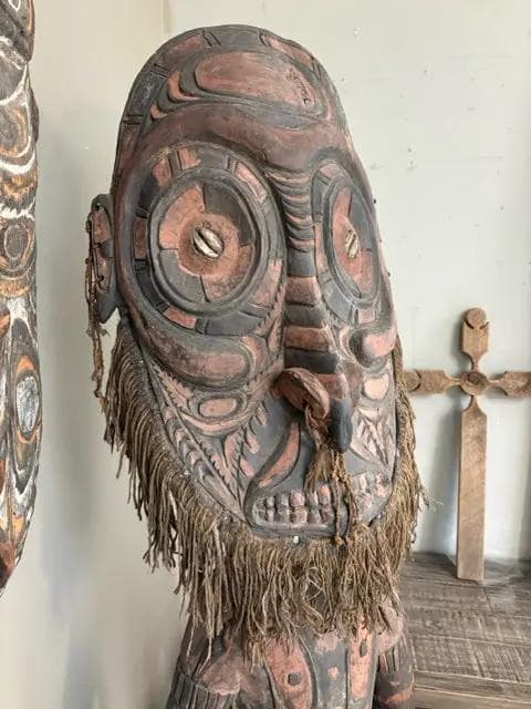 Antique Papua New Guinea Ceremonial Wooden Judge Floor Statue - Thumbnail 2