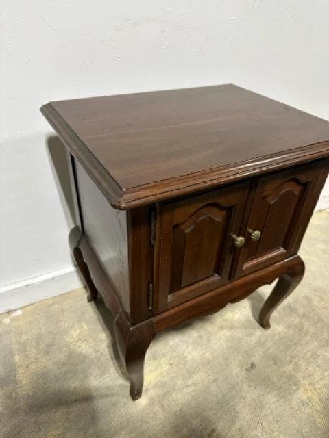 Queen Anne Style Cherry 2 Door Cabinet - Thumbnail 2