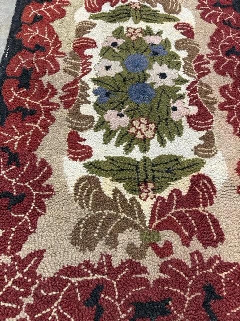 3'x5' Multicolor Looped Wool Hand Hooked Floral Rug - Thumbnail 2