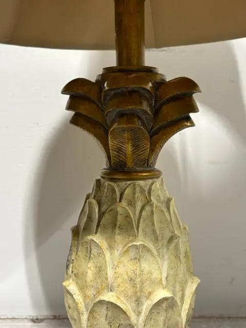Berman Carved Pineapple Table Lamp With Fluted Shade - Thumbnail 2