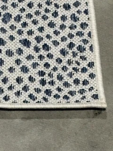 Jill Zarin Outdoor Blue Spotted Rug - Thumbnail 2