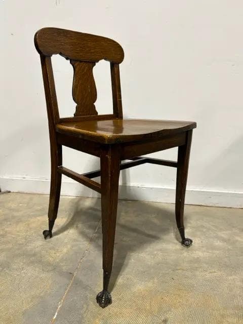 Antique Wooden Chair With Claw Feet - Thumbnail 2