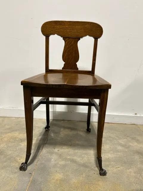 Antique Wooden Chair With Claw Feet