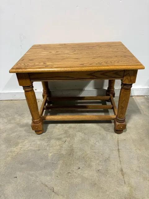 Heirloom Enterprises Oak End Table with Bottom Slat Shelf - Thumbnail 5