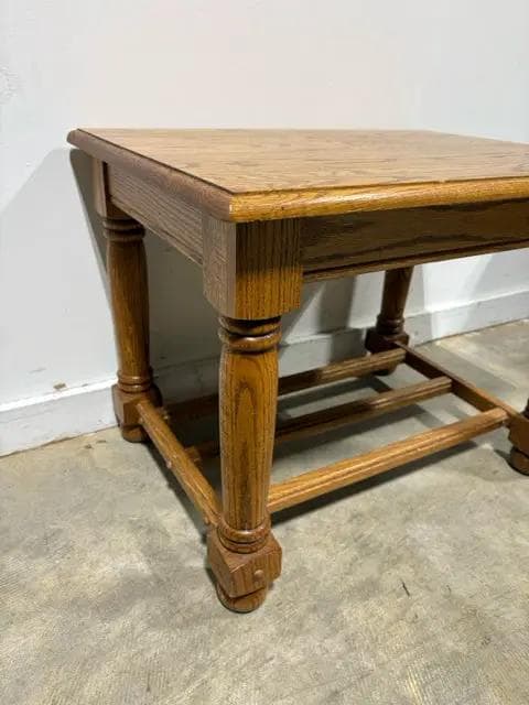 Heirloom Enterprises Oak End Table with Bottom Slat Shelf - Thumbnail 8