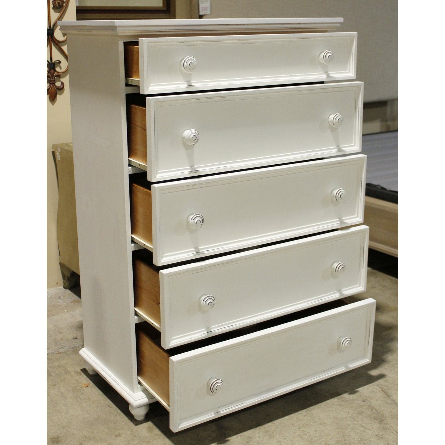 America the Beautiful Dreamer White 5 Drawer Chest of Drawers - White - Thumbnail 2