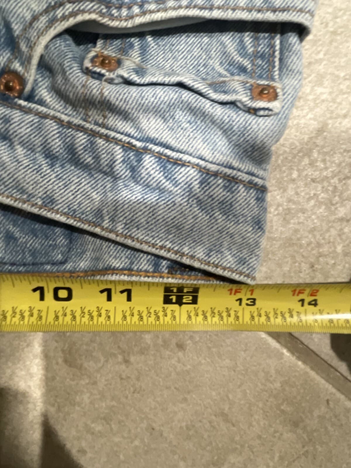 VTG Levi's 17512-0291 Women's Jeans 8 Light Blue Denim Distressed Made In USA - Thumbnail 4