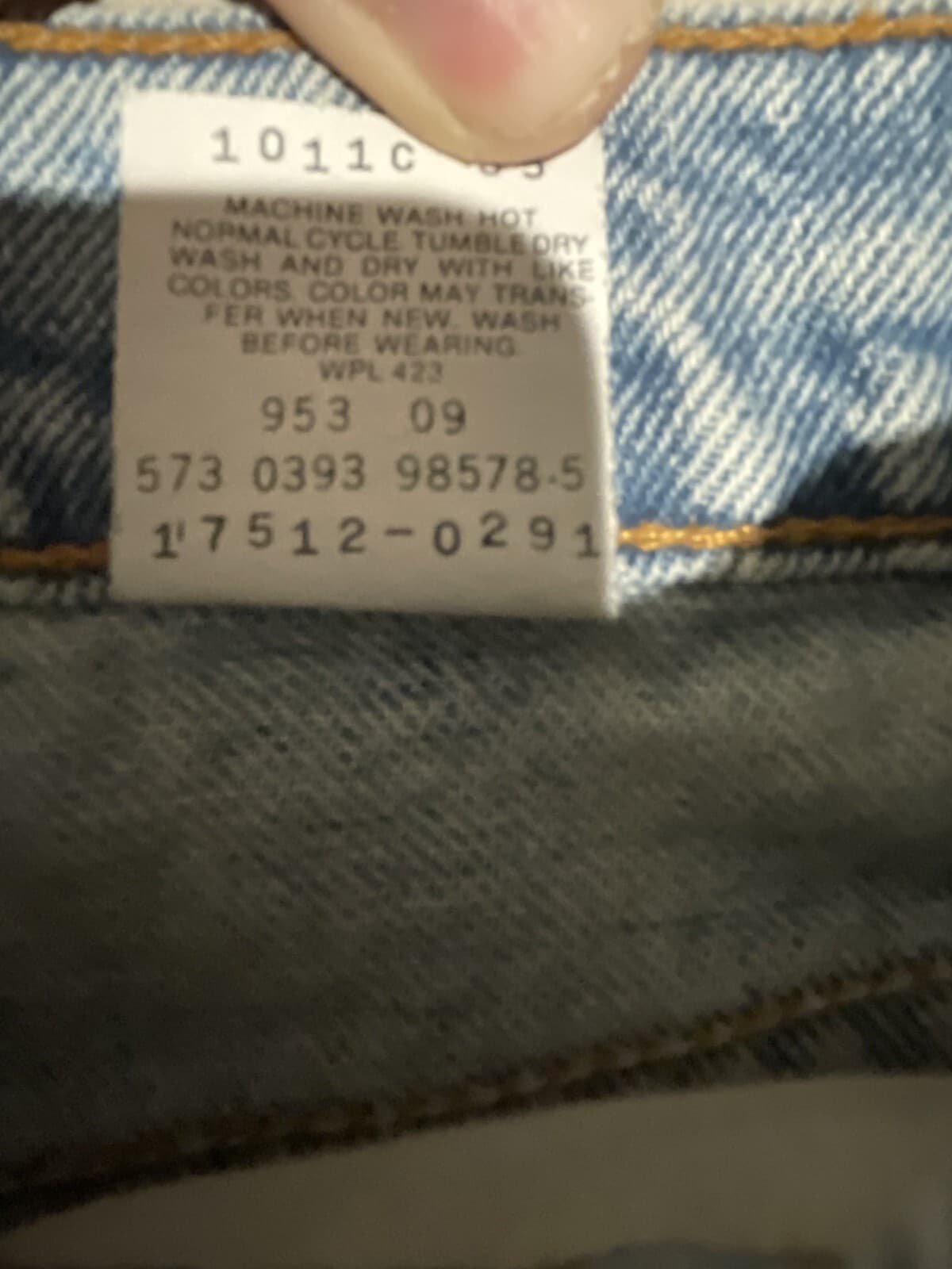 VTG Levi's 17512-0291 Women's Jeans 8 Light Blue Denim Distressed Made In USA - Thumbnail 8