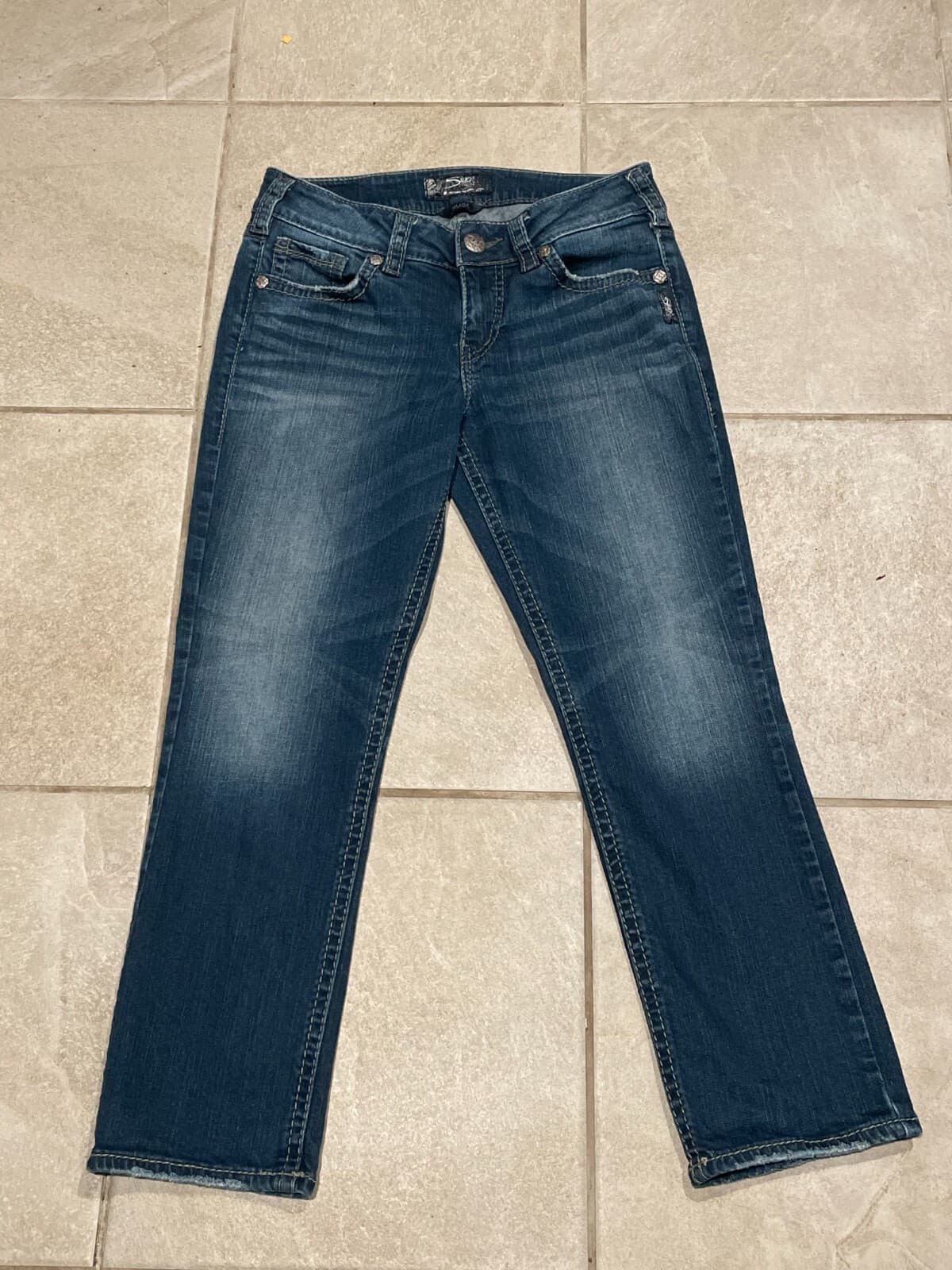 Silver Jeans Suki Mid Capri Dark Wash Blue Denim Jeans Womens Size 28x25 READ