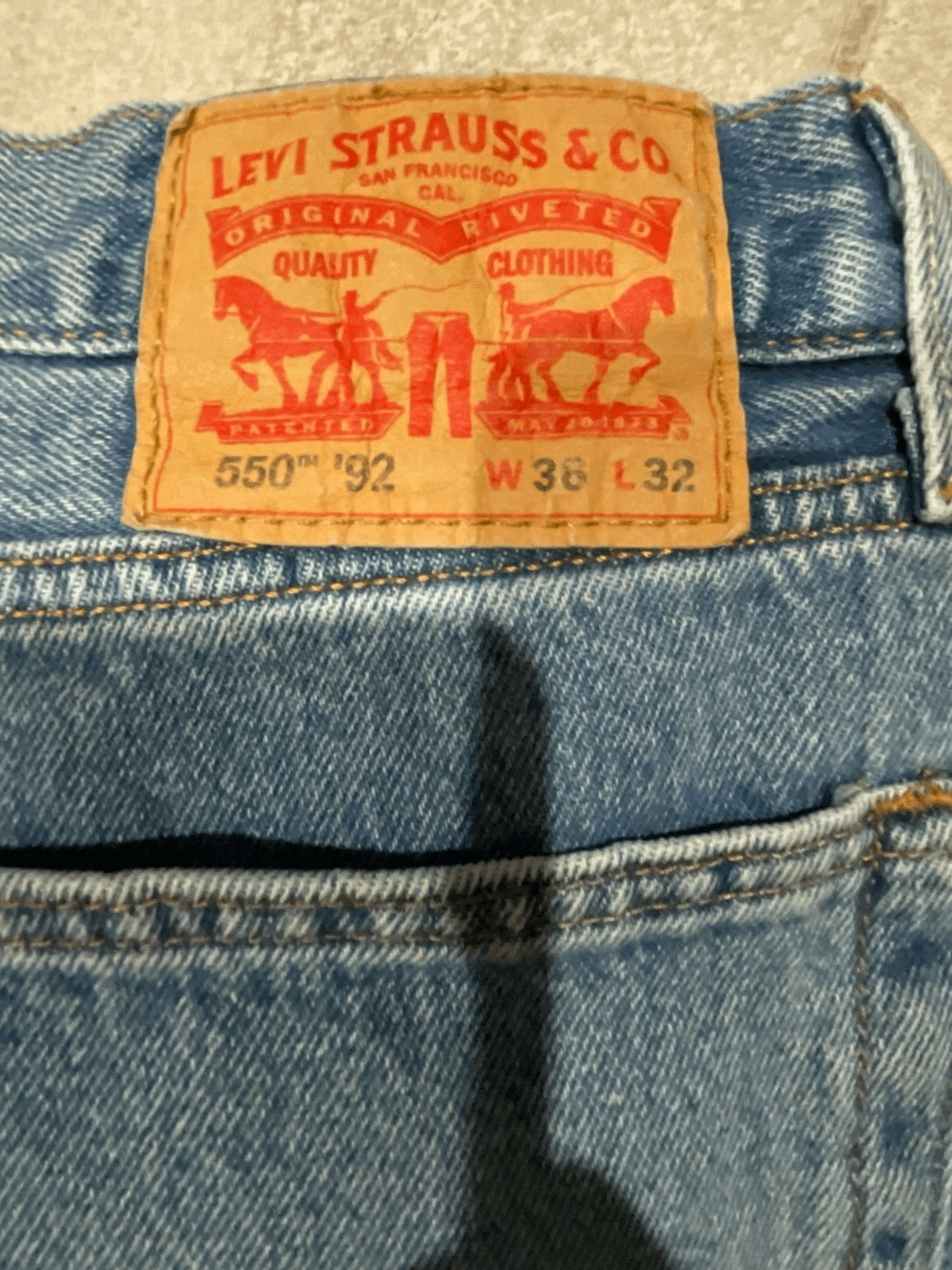 Levis 550 '92 Jeans Men's 37x31 Tag: 36x32 Blue Relaxed Taper Fit Denim Pants - Thumbnail 6