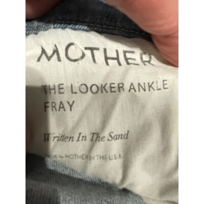 MOTHER 29 Blue Jeans Looker Ankle Fray 27 Distressed blue pants written in sand - Thumbnail 8