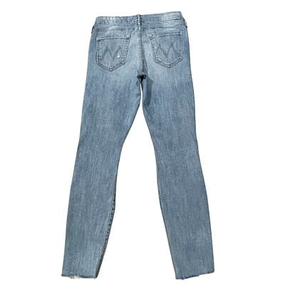 MOTHER 29 Blue Jeans Looker Ankle Fray 27 Distressed blue pants written in sand - Thumbnail 3