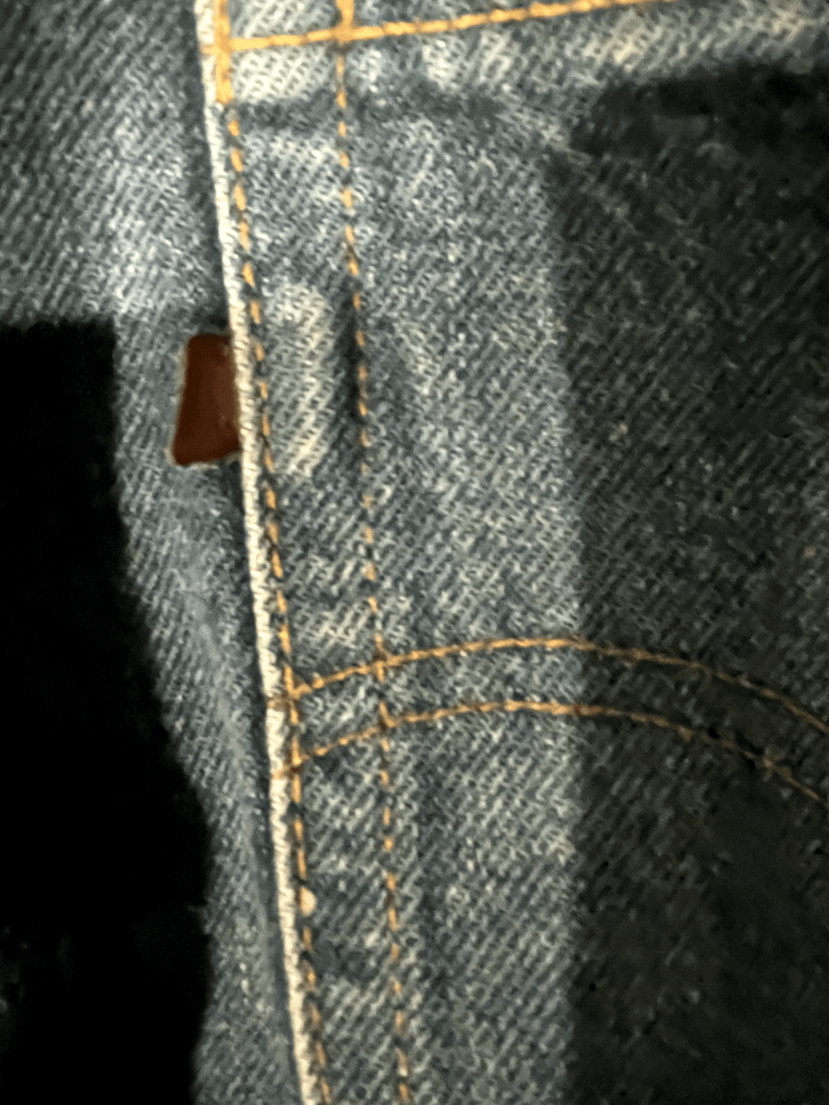 VINTAGE LEVI'S MENS LEATHER TAB DENIM JEANS, W40 L32, 43549-0217 FITS 38x32 - Thumbnail 6