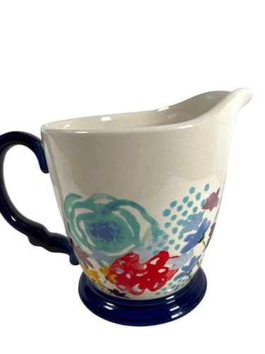 The Pioneer Woman Gorgeous Garden Fabulous 1-Quart 4 Cup Measuring Cup Pitcher - Thumbnail 2