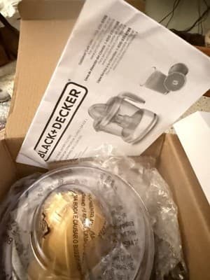 Black+Decker 32oz Citrus Juicer CJ625 New in Box – 2 Cones, Adjustable Pulp - Thumbnail 6