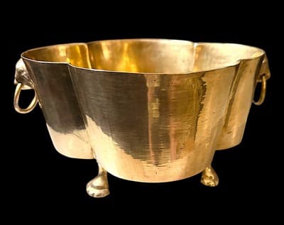 Elegant Vintage Solid Brass Jardiniere – Rams Head Handles & Lion’s Paw Feet - Thumbnail 5