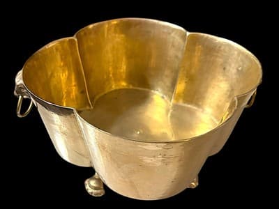 Elegant Vintage Solid Brass Jardiniere – Rams Head Handles & Lion’s Paw Feet - Thumbnail 4