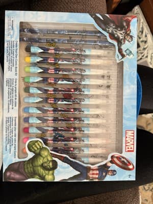 Disney Parks Marvel Comic Art Kit Create Your Own Comic Book NEW SEALED - Thumbnail 3