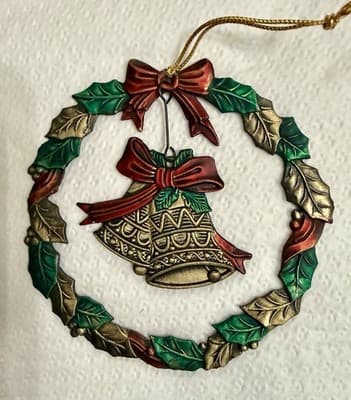 Russ Heirloom Collection Christmas Bells Wreath Ornament Metal 5918 w/ Box - Thumbnail 5