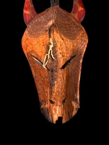 Vintage African wooden Giraffe mask 9”Folk Art Wall Hanging hand carved - Thumbnail 5
