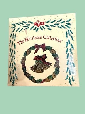 Russ Heirloom Collection Christmas Bells Wreath Ornament Metal 5918 w/ Box - Thumbnail 2
